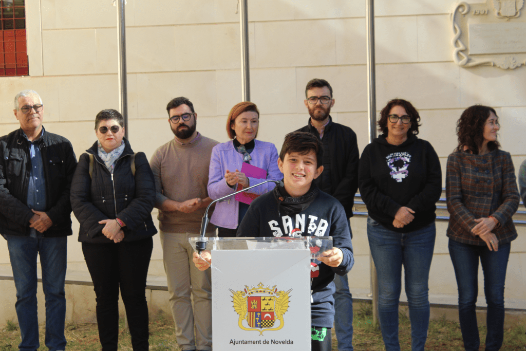 Ayuntamiento de Novelda 8-8-1024x683 Novelda declara el seu compromís amb una societat igualitària en el 25N 