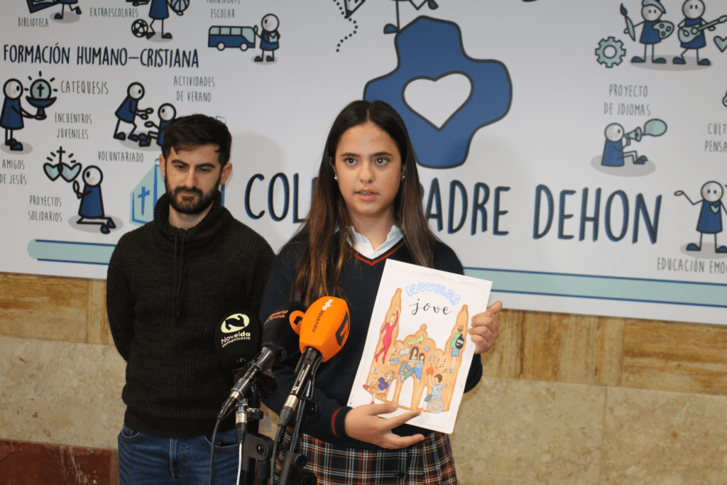 Ayuntamiento de Novelda 1-3-1024x683 Mireia Gómez Pomares vencedora del Concurs de Dibuix “Novelda Jove” 