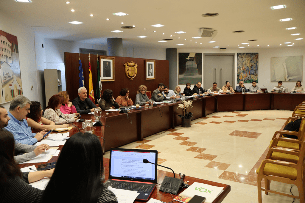 Ayuntamiento de Novelda 3-10-1024x683 El ple desestima les al·legacions i aprova definitivament l'ordenança de residus 