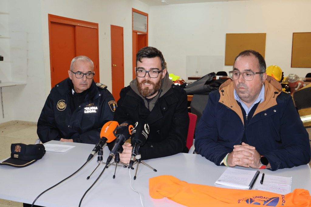 Ayuntamiento de Novelda 1-4-1024x683 L'equip de govern nega la falta de mitjans de l'agrupació local de Protecció Civil 