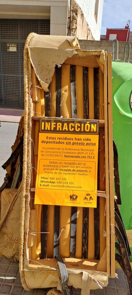 Ayuntamiento de Novelda IMG-20240219-WA0015-461x1024 Medi Ambient inicia una campanya per a evitar el depòsit incrontrolado d'estris en la via pública 