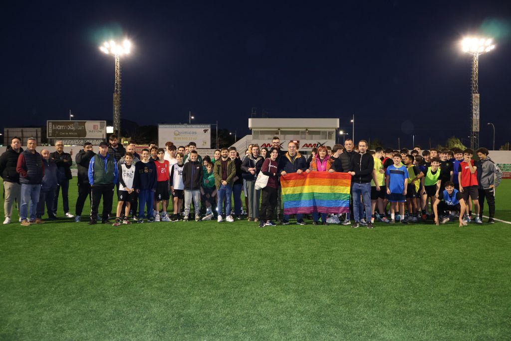 Ayuntamiento de Novelda IMG_3967-1024x683 Novelda s'adherix a la celebració del Dia Internacional contra la LGTBI-fòbia en l'esport 