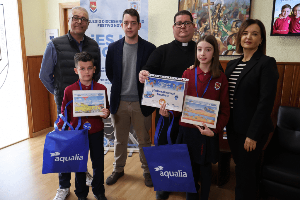 Ayuntamiento de Novelda Premio-Dibujo-Aqualia-3-1024x683 Andrea Magdaleno i Juan Puche, finalistes del concurs digital infantil de Aqualia 