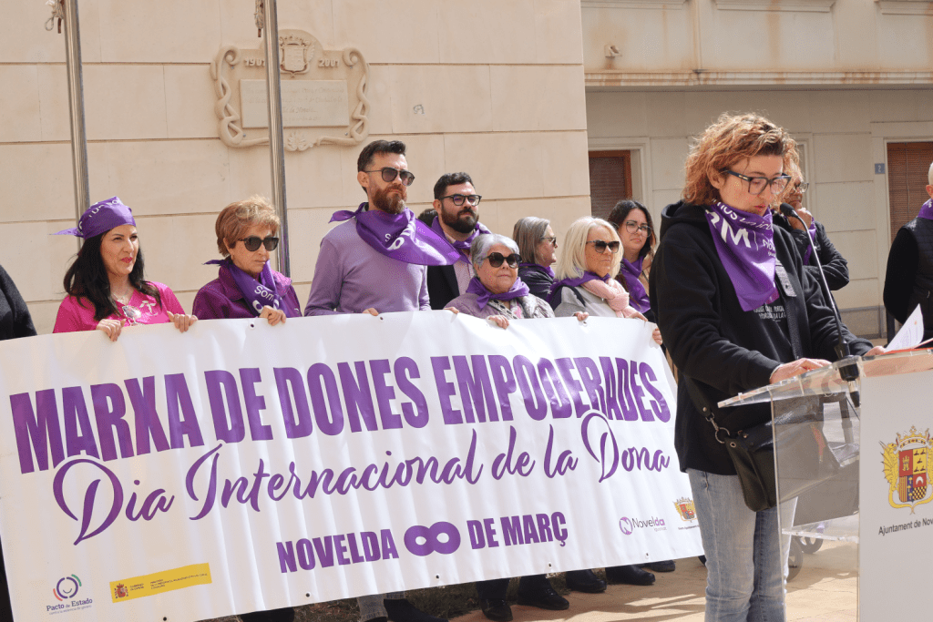 Ayuntamiento de Novelda 8M-18-1024x683 Novelda reivindica a les dones com a referents empoderades 