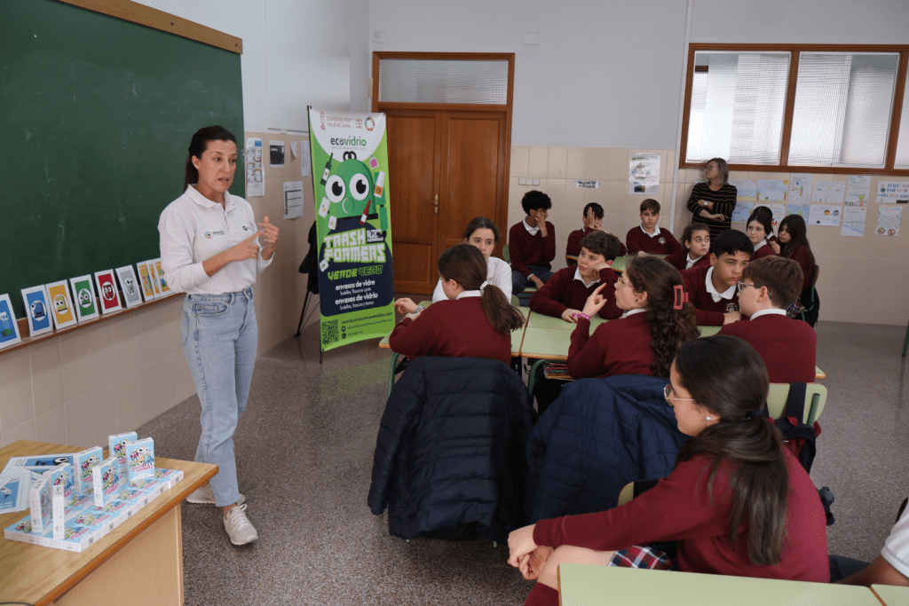 Ayuntamiento de Novelda Juegos-de-mesa-8-1024x683 Medio Ambiente pone en marcha un taller de concienciación ambiental entre el alumnado de Secundaria 