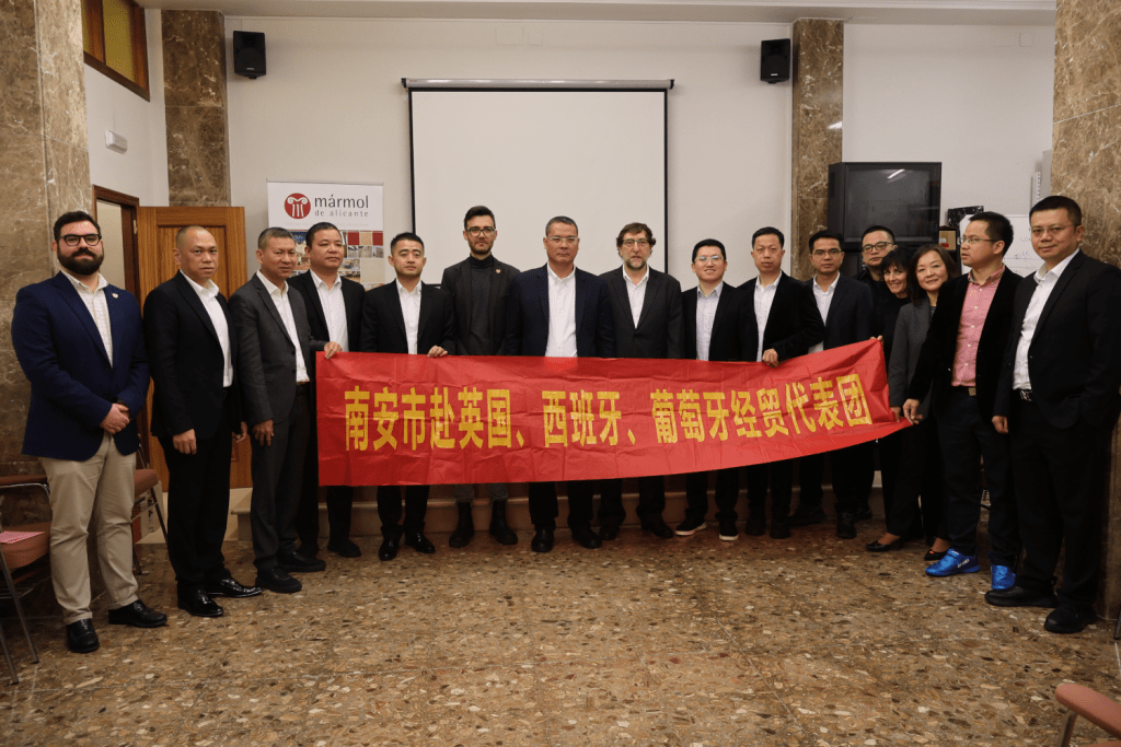 Ayuntamiento de Novelda Visita-de-la-delegación-china-1-1024x683 Novelda recibe a una delegación de municipios chinos productores de mármol 