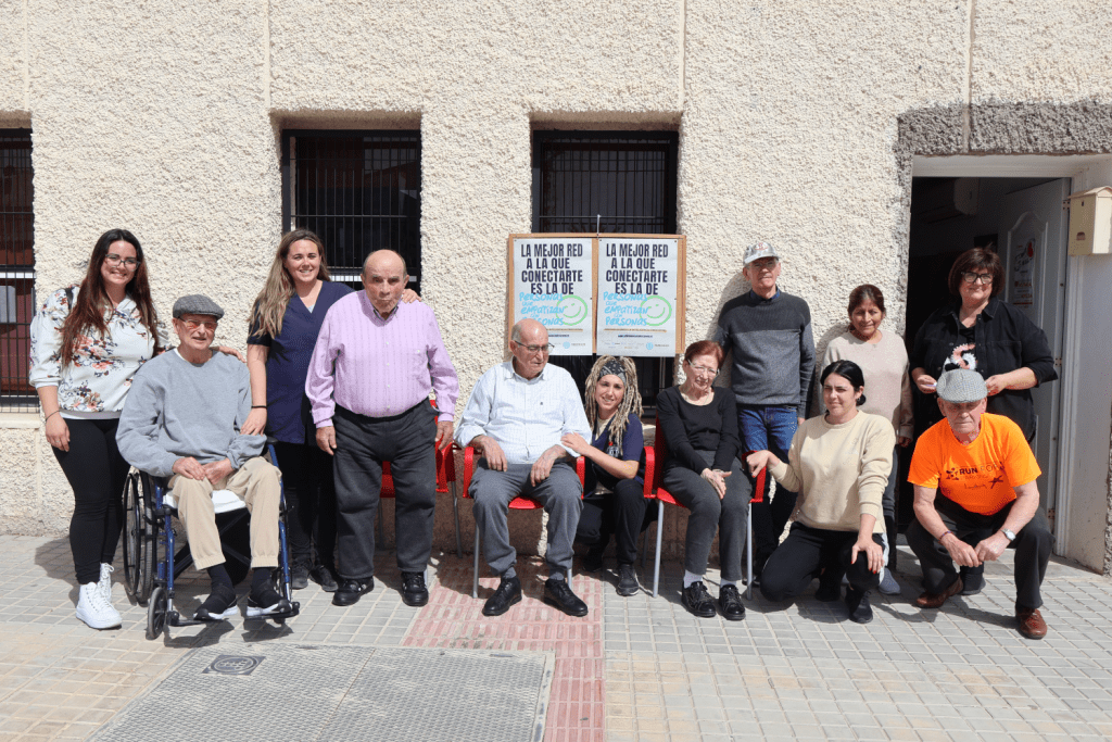 Ayuntamiento de Novelda Día-Parkinson-4-1024x683 Novelda se suma a la celebració de Dia Mundial del Párkinson 